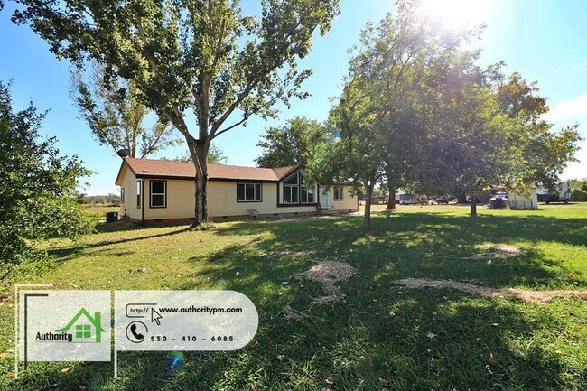 Foto del edificio - 22233 Venzke Rd