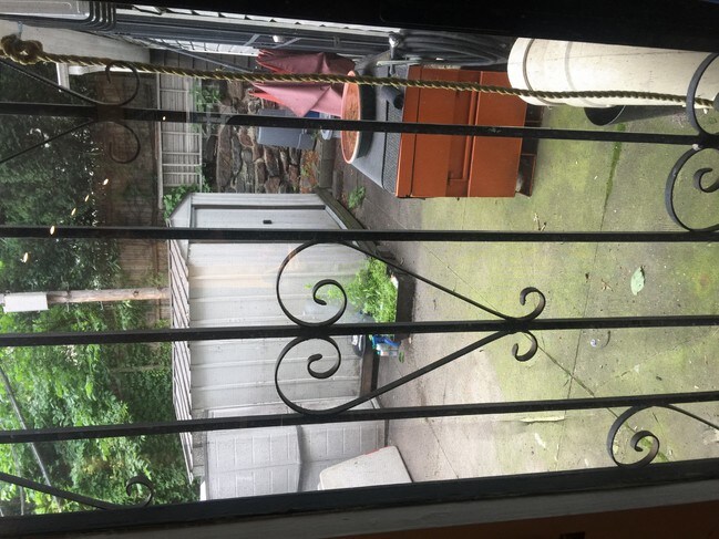 Foto del edificio - 103 Atlantic Ave