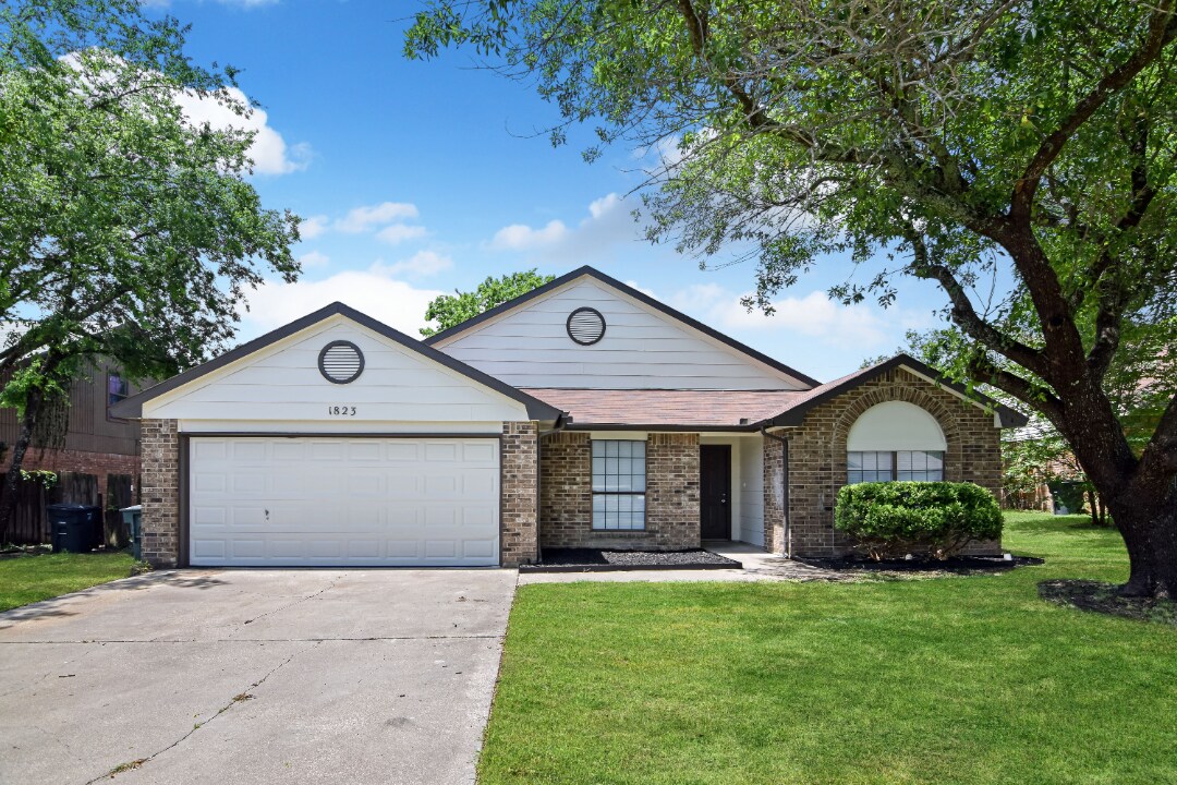 Foto principal - 1823 Meadowbrook Dr