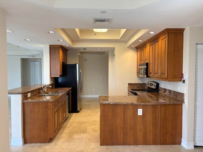 Foto del edificio - 1395 S Ocean Blvd