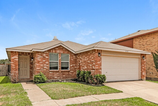 Building Photo - 16528 Woodside Dr