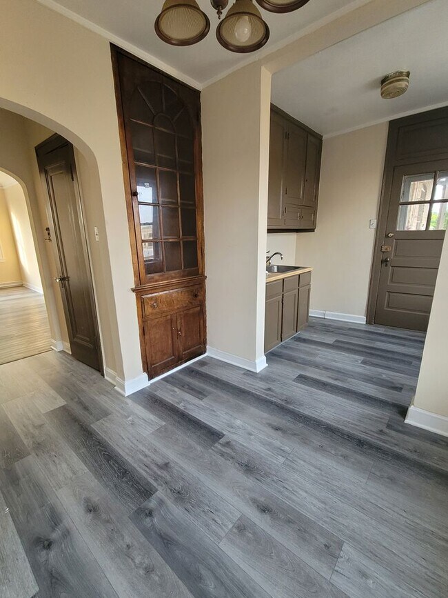 Foto del interior - 4425-31 N. Milwaukee &amp; 5055-65 W. Agatite