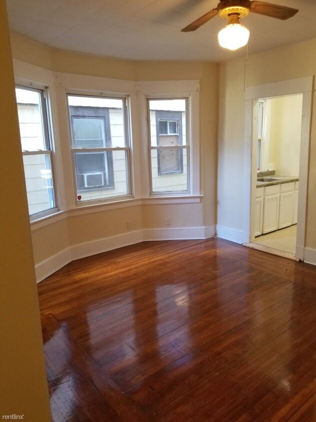 2 br, 1 bath - 11 Dorman St First Floor - 2 br, 1 bath  - 11 Dorman St First Floor