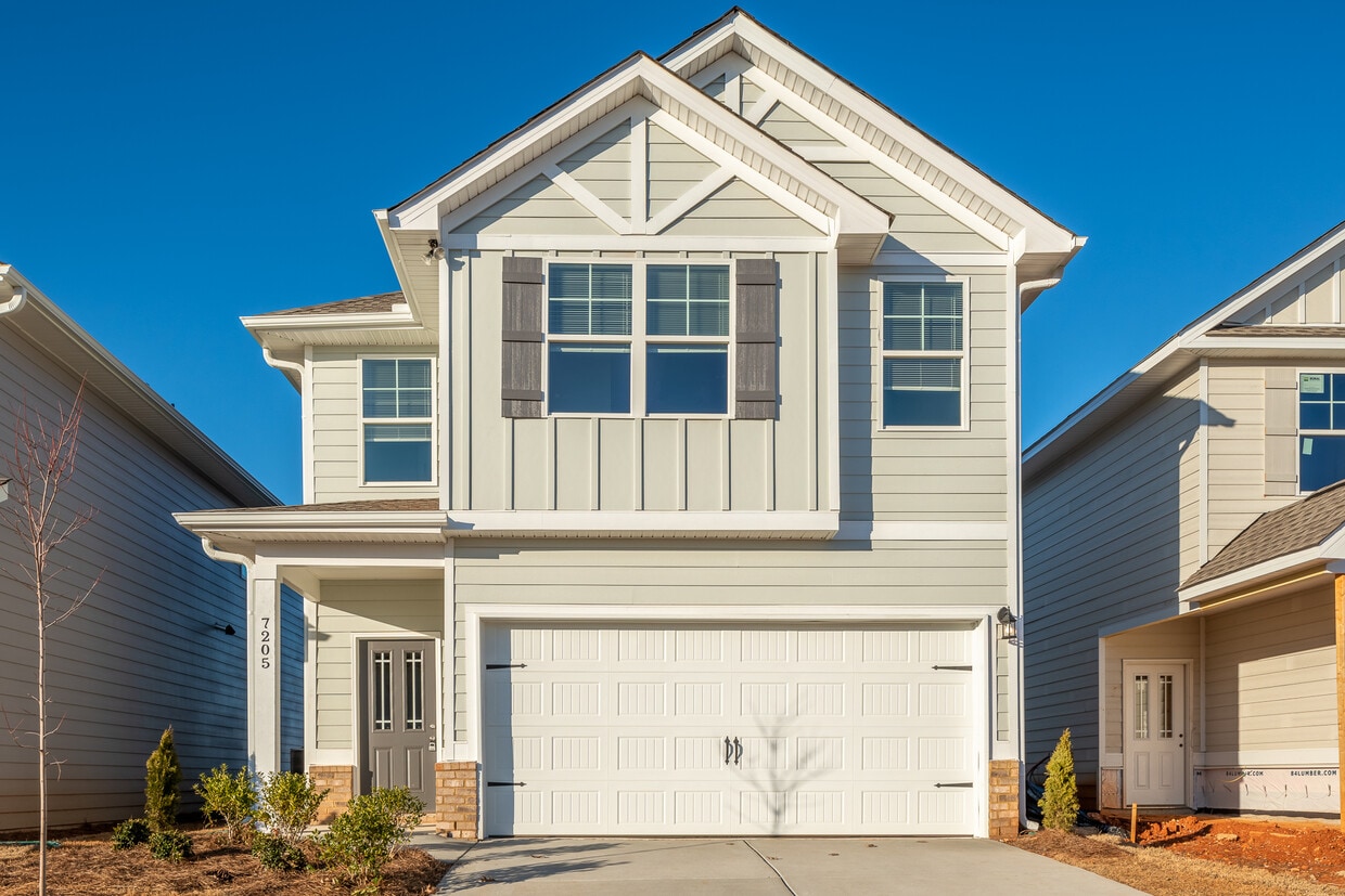 Foto principal - 7205 Chatfield Way