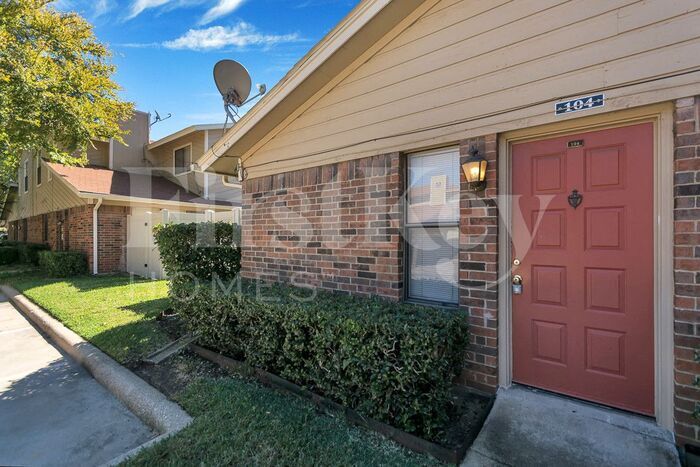 Primary Photo - 2240 Tarpley Rd