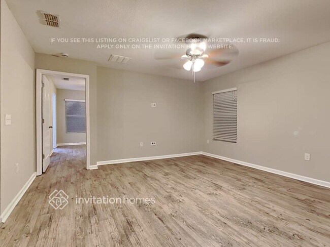 Foto del edificio - 6835 Langford St