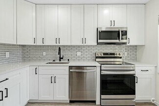 Building Photo - 21863 Arriba Real