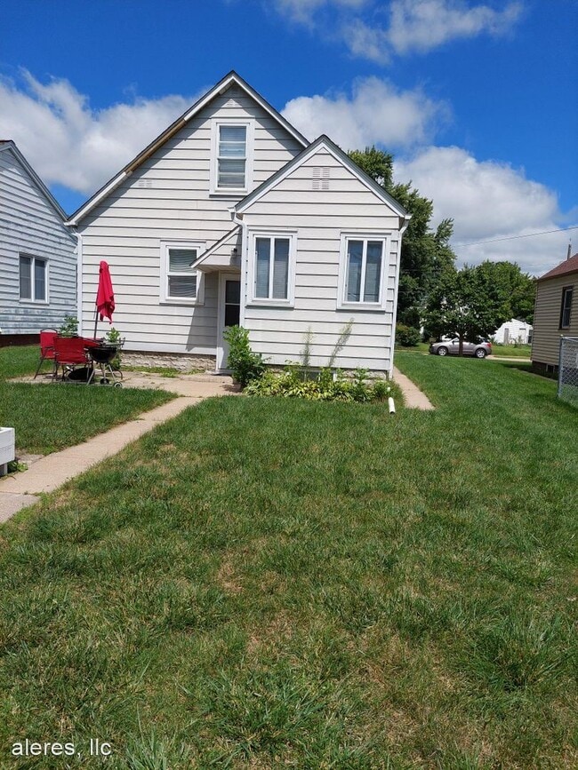 Building Photo - 2 br, 2 bath House - 1001 9th Avenue SW