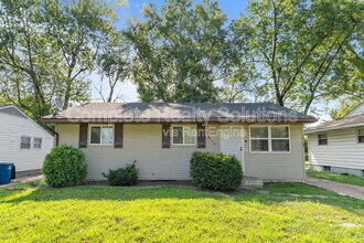 Building Photo - 10720 Spring Garden Dr