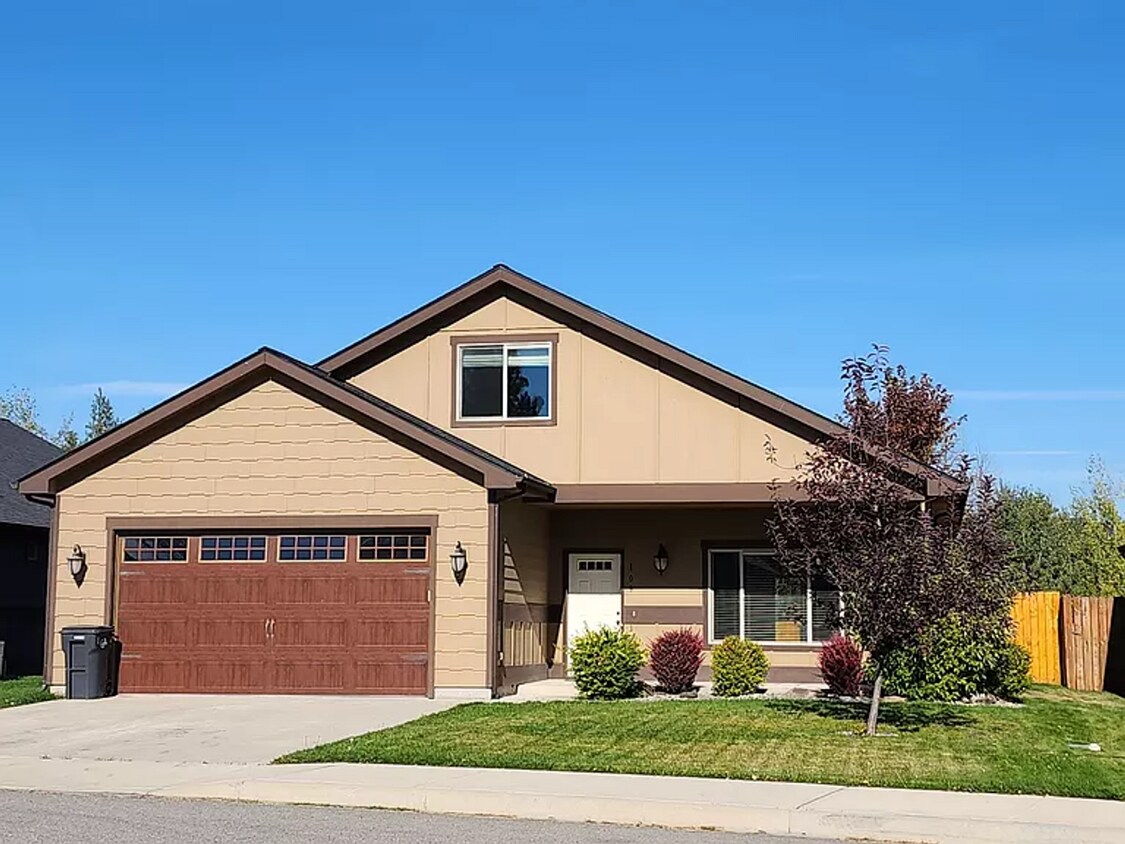 Primary Photo - Beautiful 3 bed 3 bath home available in C...
