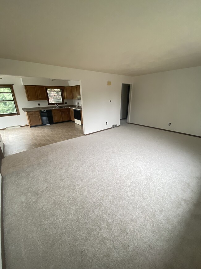 Living room, facing kitchen and hallway - 2912 12th St S