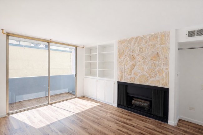 Building Photo - 421 S La Fayette Park Pl