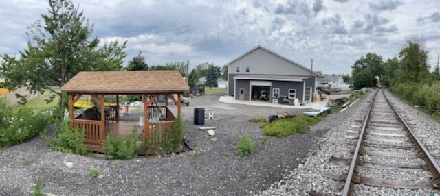 Building Photo - 5345 Scranton Rd