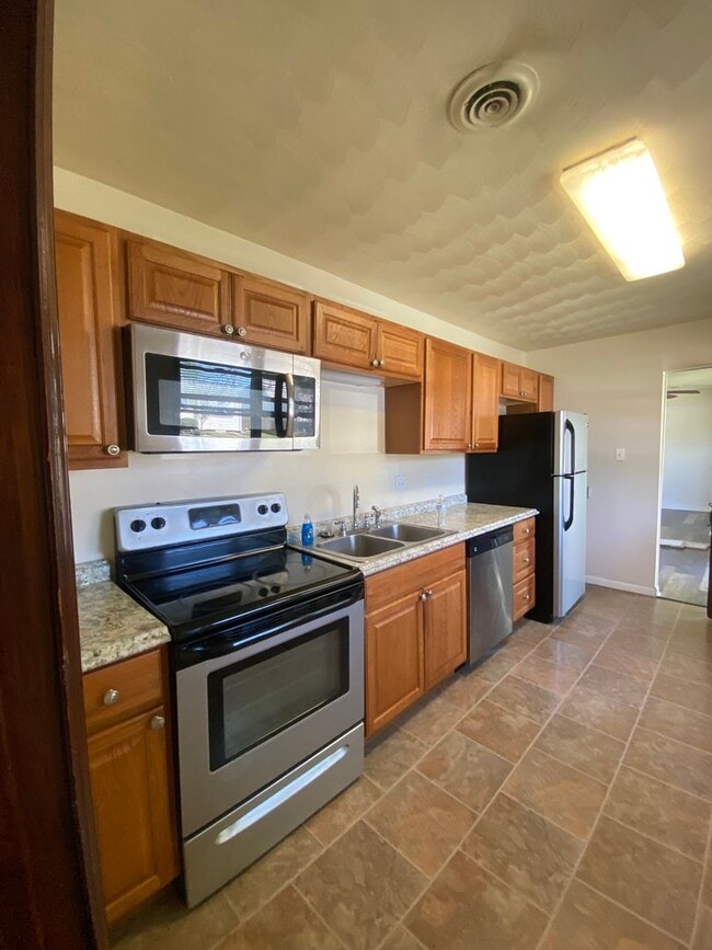 Foto del edificio - Single Family Home Close to Military bases in Diamond Springs Rd. area