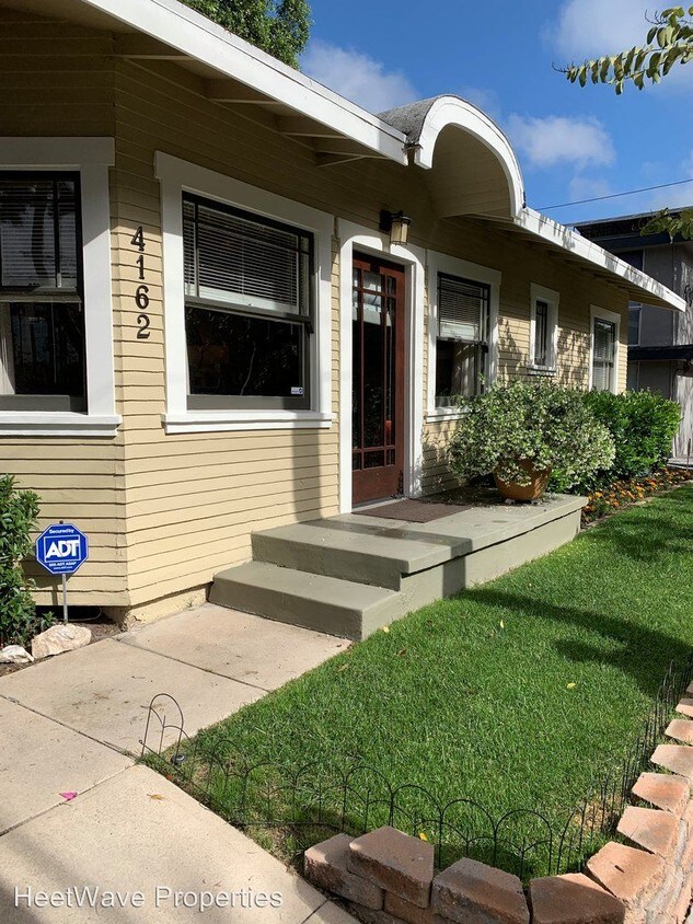 Foto principal - 2 br, 1.5 bath House - 4162 Third Avenue