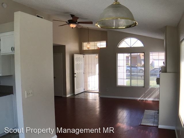 Foto del edificio - 3 br, 2 bath House - 30405 Cupeno Ln.