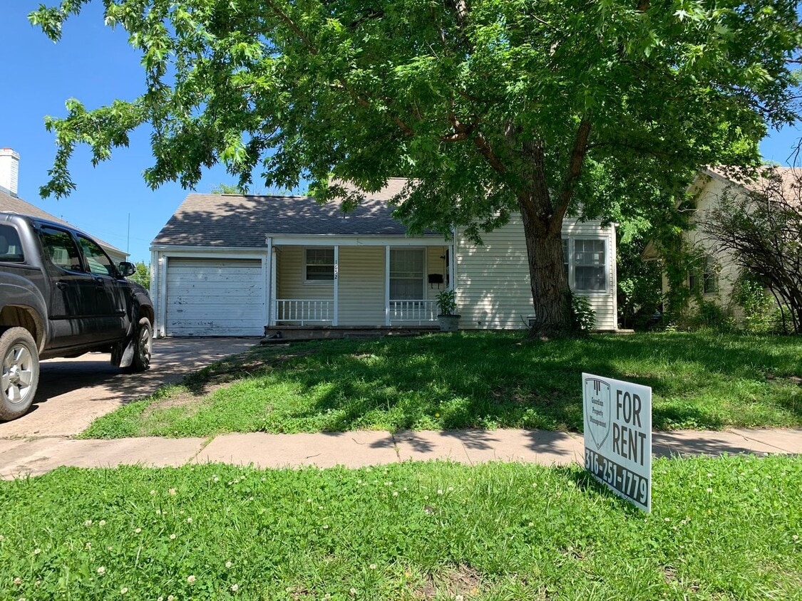 Foto principal - Adorable 2 Bed, 1 Bath