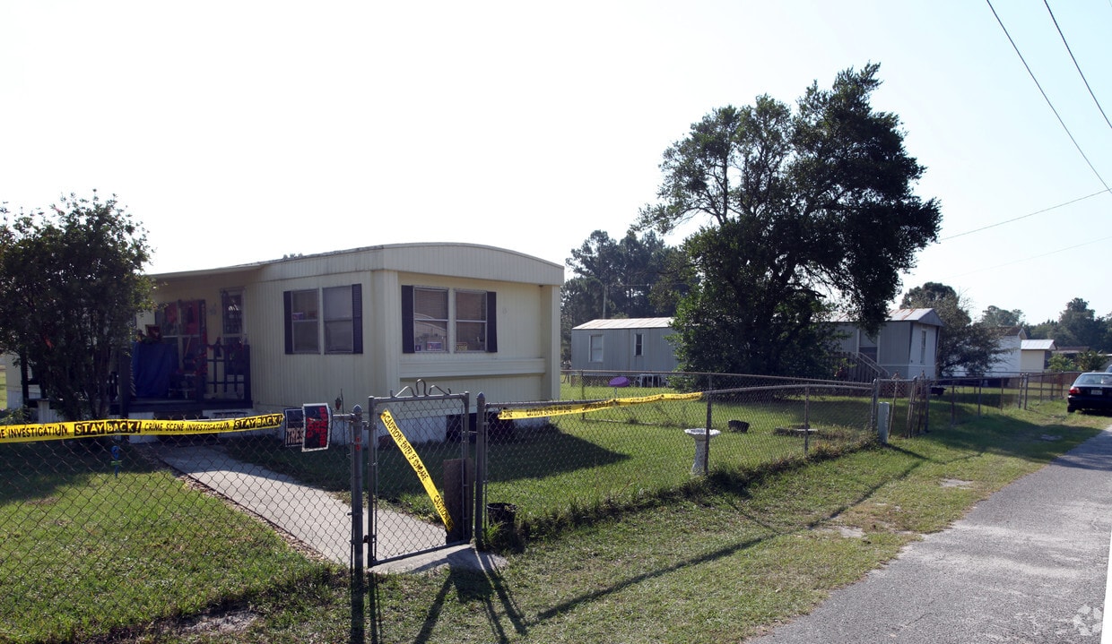 Building Photo - 9406 Crystal Springs Rd