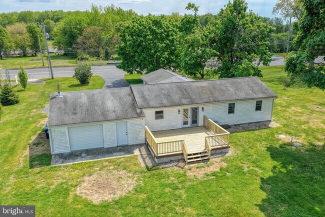 Foto del edificio - 441 Boyds Corner Rd