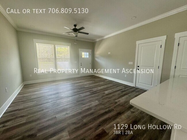 Foto del edificio - 1129 Long Hollow Rd