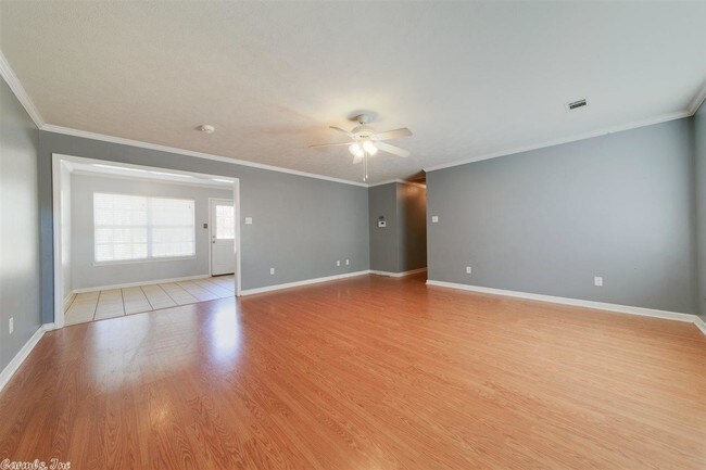 Foto del edificio - 30 Weatherwood Ln