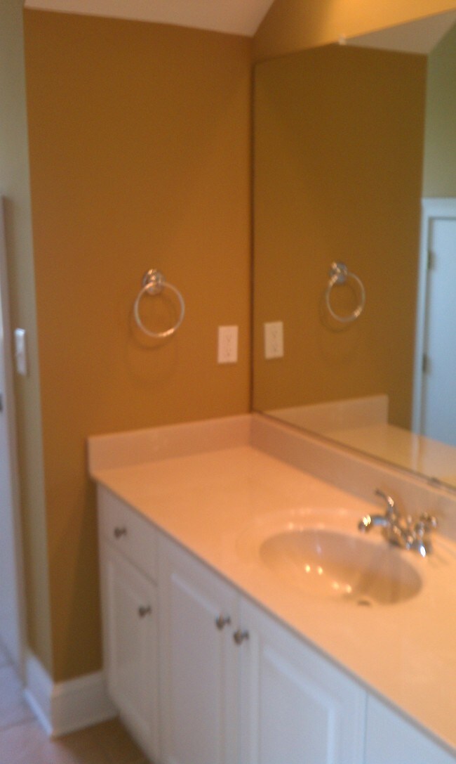 Foto del edificio - 1638 Bull Creek Ln