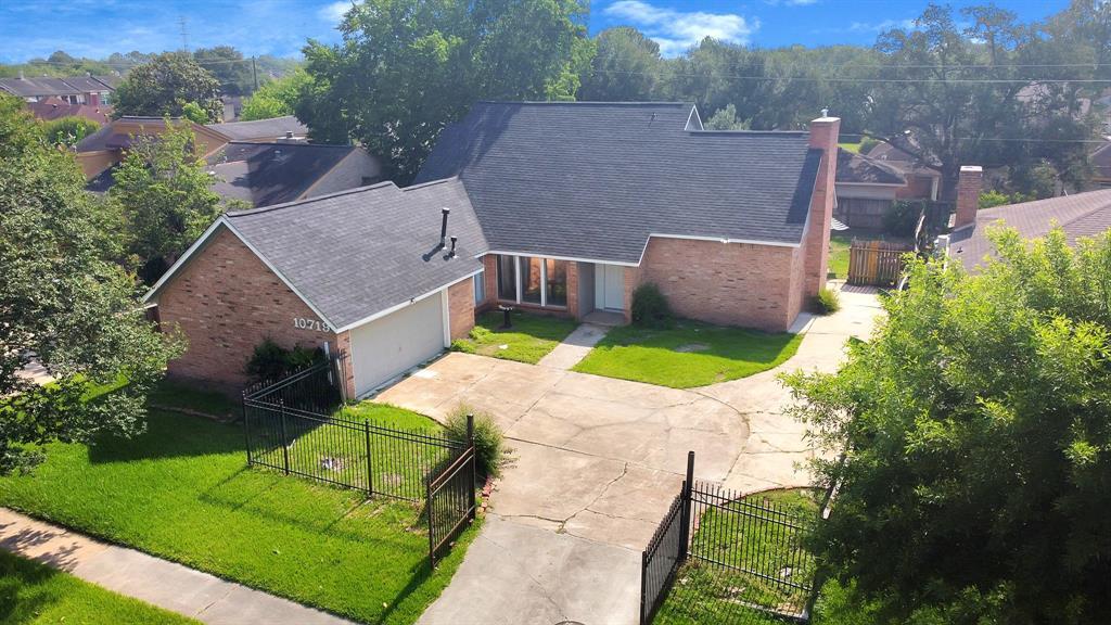 Primary Photo - 10719 Kitty Brook Dr