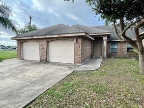 Building Photo - 20792 Alta Vista Ct