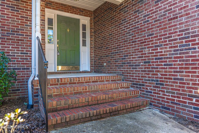 Building Photo - 22 La Quinta Loop