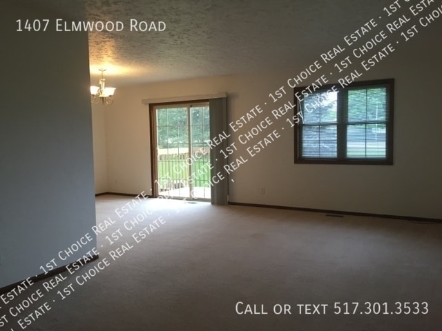 Building Photo - 1407 Elmwood Rd