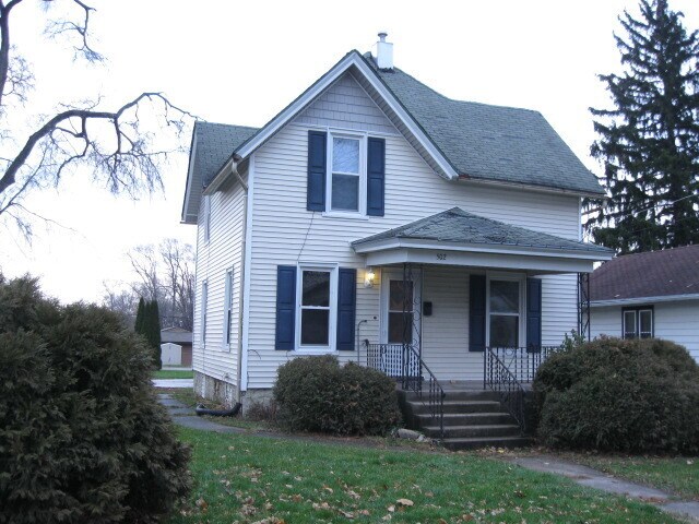 Primary Photo - 502 Howard Ave