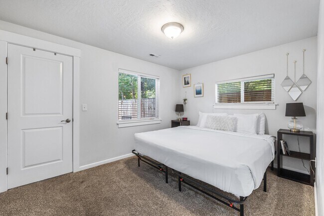 Foto del edificio - 924 6th St