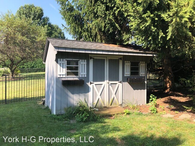 Building Photo - 4 br, 1.5 bath House - 140 James Drive