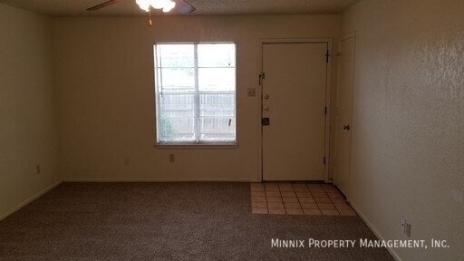 Foto del edificio - 2119 S Loop 289