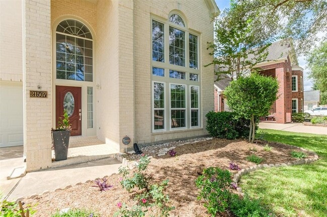 Building Photo - 21507 Willow Glade Dr
