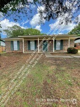 Building Photo - 728 N Burbank Dr