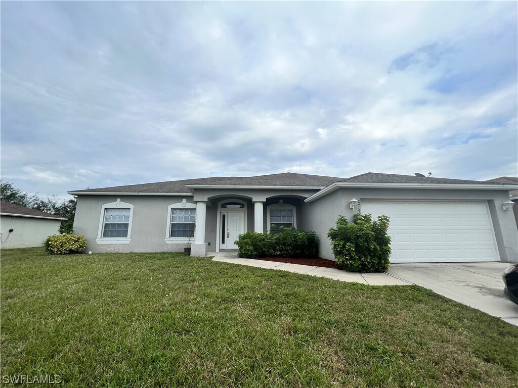 2753 Nature Pointe Loop, Fort Myers, FL 33905 House Rental in Fort