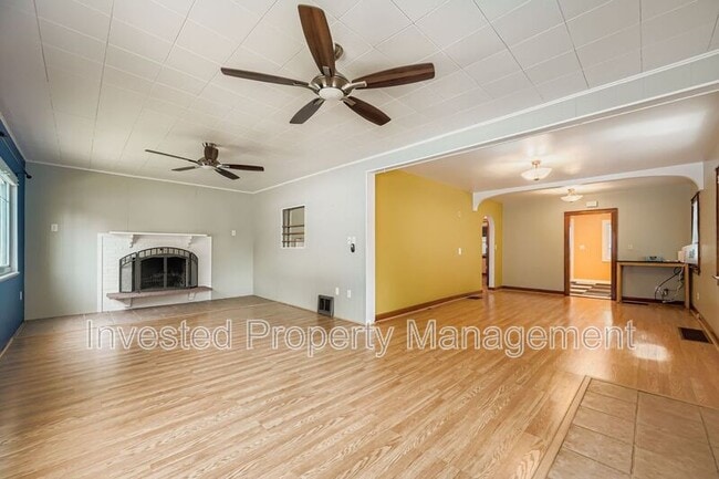 Foto del edificio - 504 S Roosevelt Ave