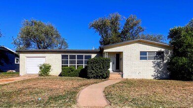 Building Photo - 2401 42nd St