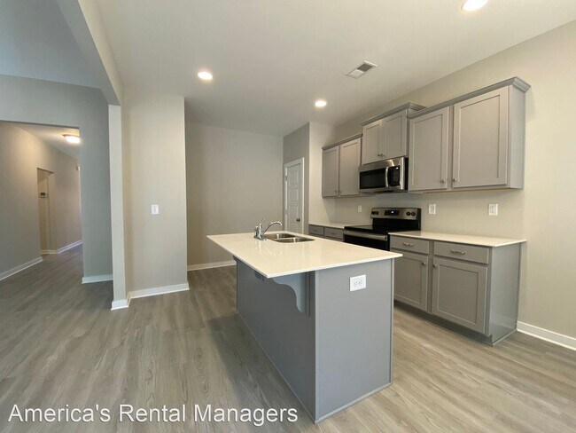 Building Photo - 4 br, 2 bath House - 7939 St. James Drive