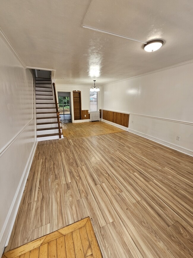 Foto del edificio - 633 1st St