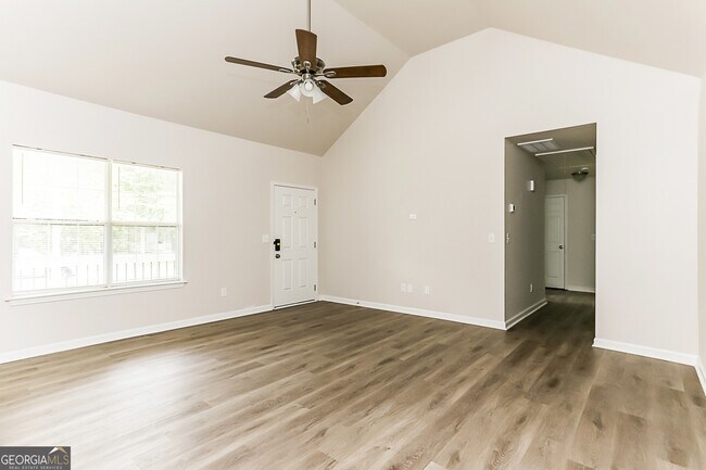 Building Photo - 419 Hannah Dr