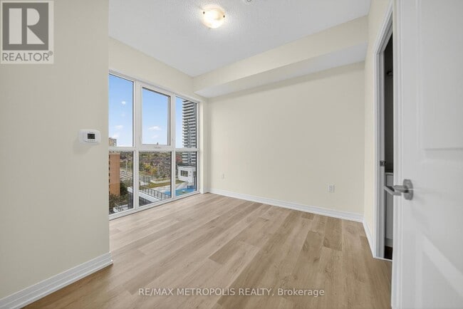 Building Photo - 15 Watergarden Dr