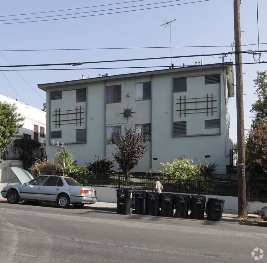 Foto del edificio - 732 Lucile Ave