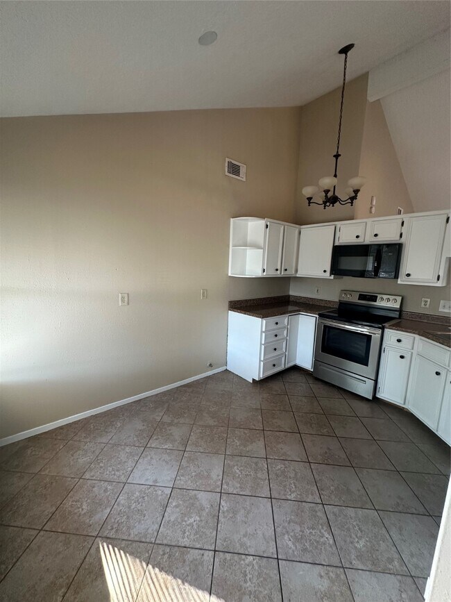 Foto del edificio - 4727 Roserock Ln