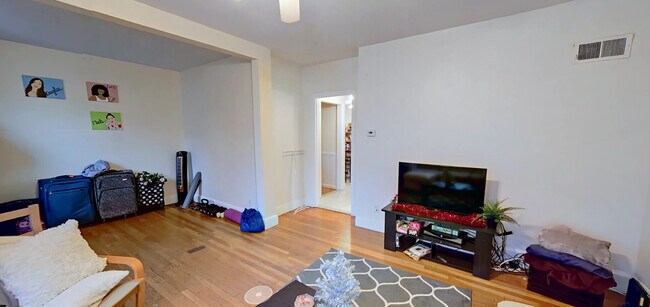 Foto del edificio - 214 Freeman St