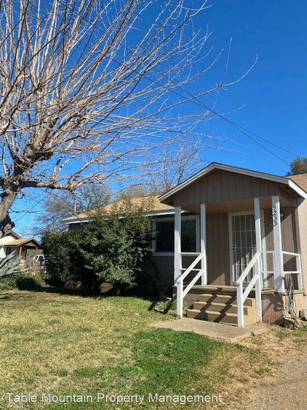 2 br, 1 bath House 5233 L Wyandotte House Rental in Oroville, CA