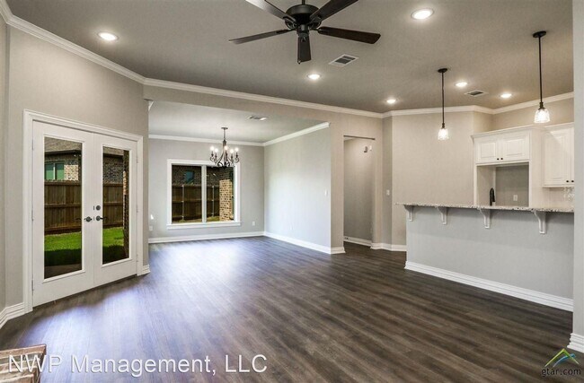 Foto del edificio - 4 br, 2 bath House - 911 Jackie Ray