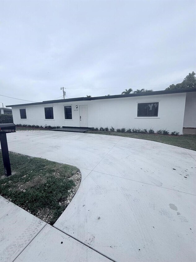Foto principal - 3320 SW 97th Ave