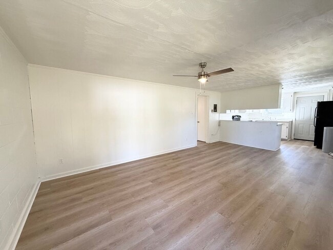 Photo - For Rent – $1,000/month | 2 Bed | 1 Bath Apartment